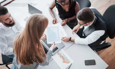 Como a consultoria de RH contribui para o crescimento empresarial?