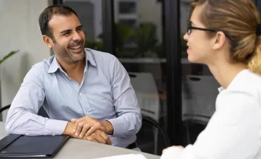 Como se faz outplacement?