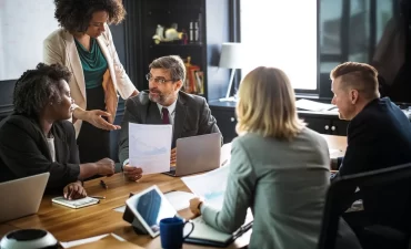 Como ocorre a transformação cultural empresarial?