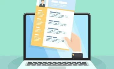 Como devo atualizar meu currículo para uma transição de carreira?